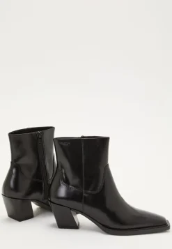 Vagabond Shoemakers Alina Heel Classic Leather Boots