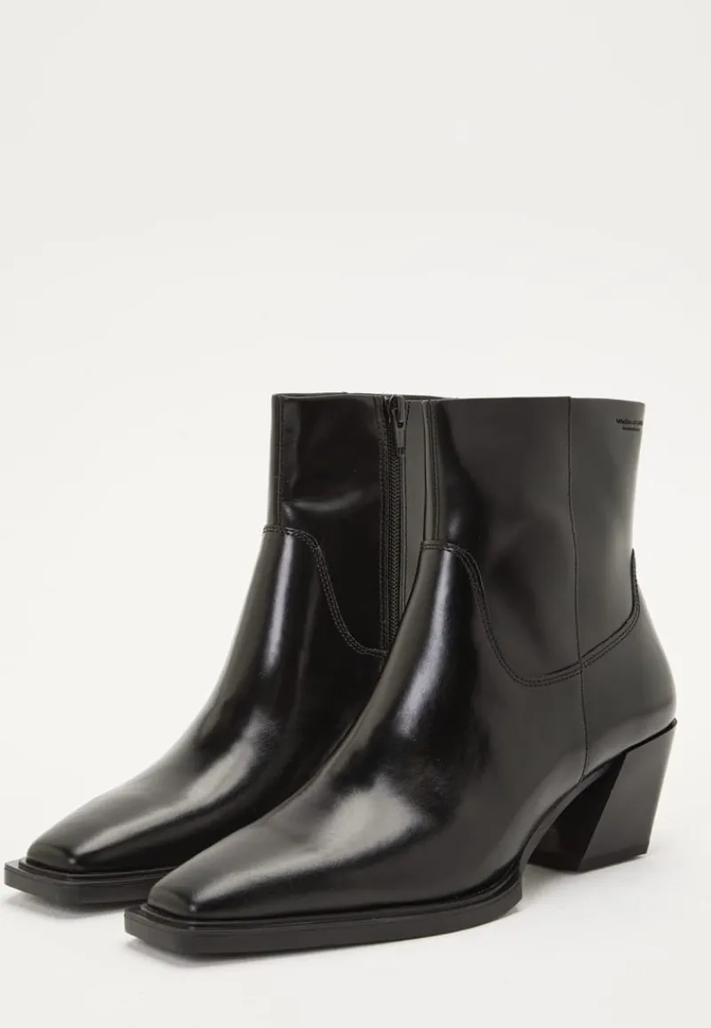 Vagabond Shoemakers Alina Heel Classic Leather Boots