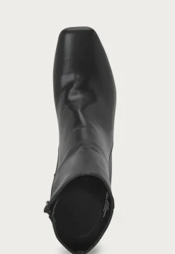 BUBBLEROOM Ankle Boot