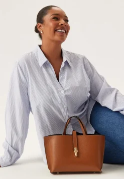 Latalia Aversa Leather Handbag