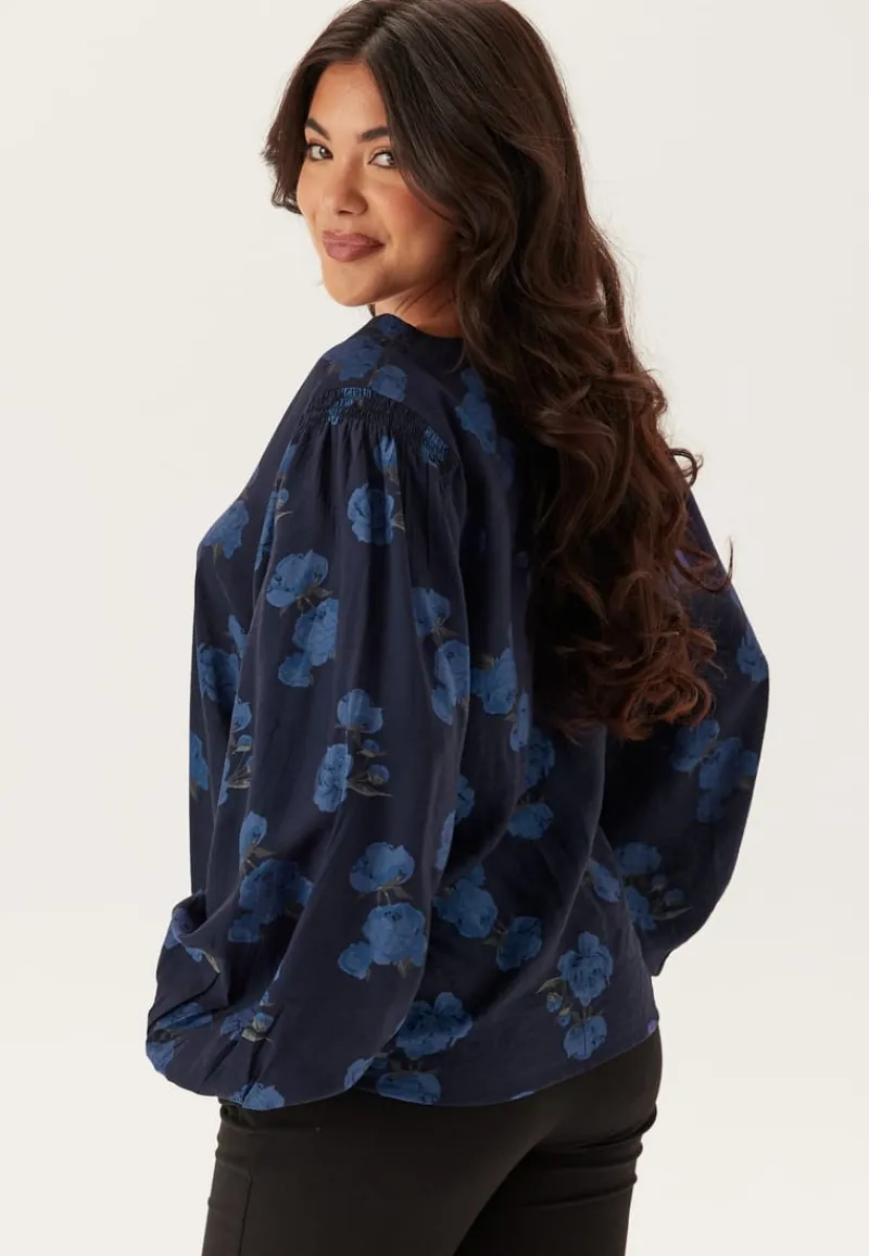 Happy Holly Balloon Sleeve Blouse