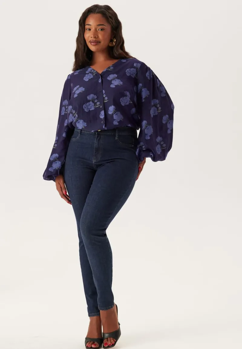 Happy Holly Balloon Sleeve Blouse