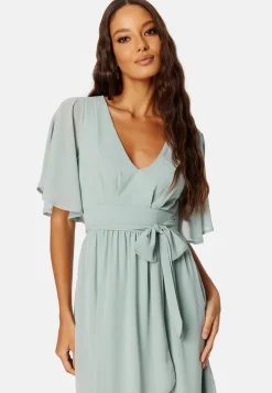 Bubbleroom Occasion Butterfly Sleeve Midi Dress