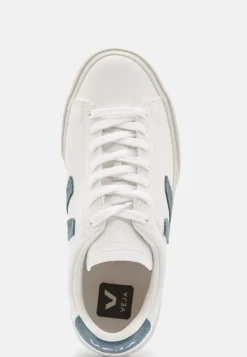 VEJA Campo Sneakers