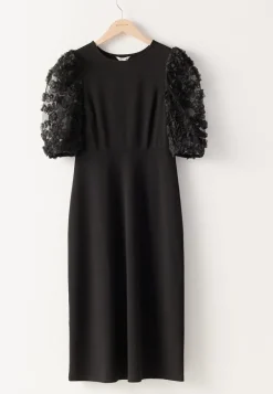 Happy Holly 3D Floral Sleeve Midi Dress