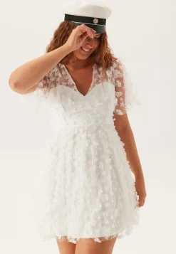 Bubbleroom Occasion 3D Floral V-neck Dress