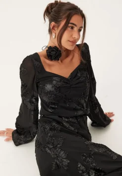 BUBBLEROOM 3D Flower Long Sleeve Blouse