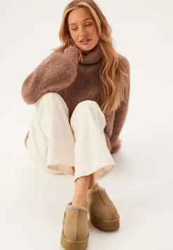 Colors of California Eggy Platform Bold Stitching