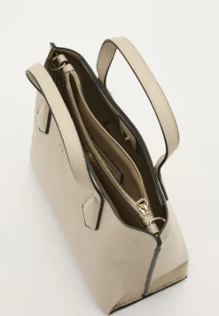 Valentino Fall Re Shopping