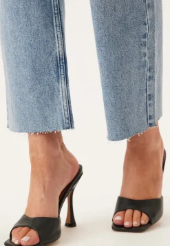 BUBBLEROOM High Straight Ankle Jeans