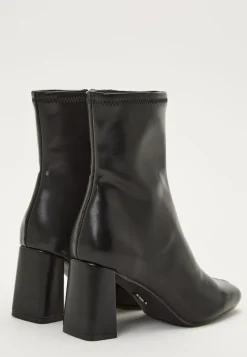 Steve Madden Hurst Classic Boots