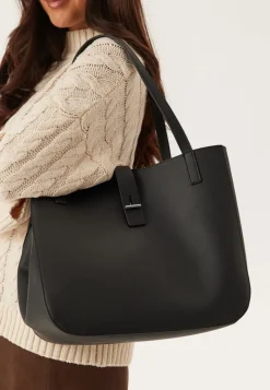 Emelie Olson X Bubbleroom 2-in-1 Tote Bag