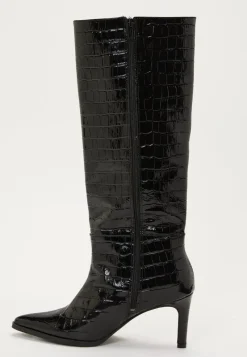 MAKE WAY Knee High Leather Boot