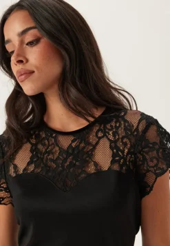 Ida Sjöstedt Leah Top