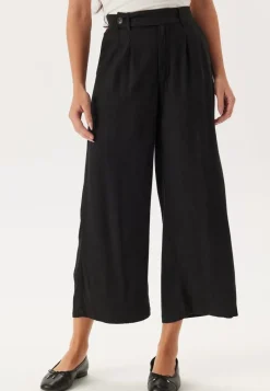 Happy Holly Linen Pants