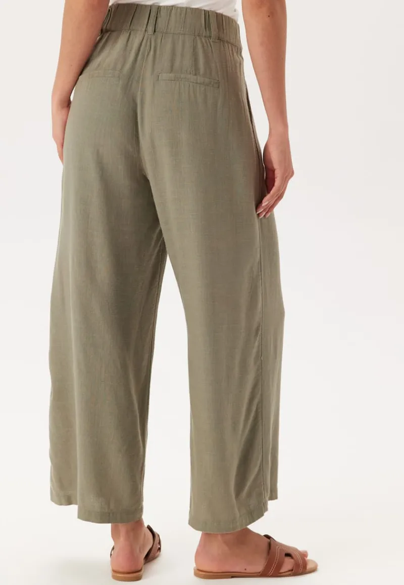 Happy Holly Linen Pants