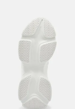 Steve Madden Mac-E Sneaker