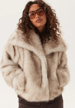 ONLY Onldawn Life Faux Fur Jacket