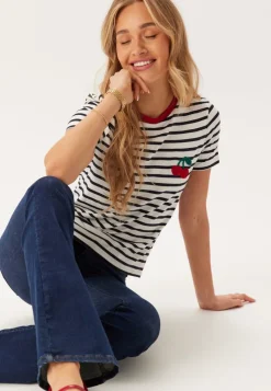 ONLY Onlheart Life S/S TEE JRS NOOS