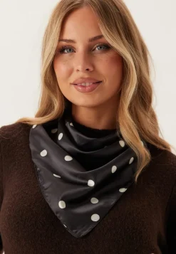 Pieces Pcdonnie Square Scarf