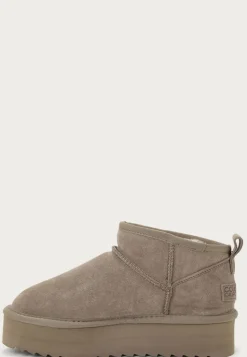 Colors of California Platform Winter Boot In Suede