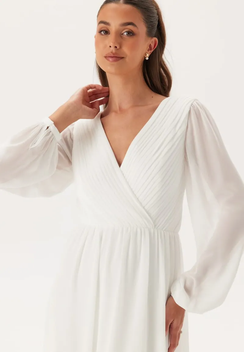 Bubbleroom Occasion Pleated V-Neck Wedding Gown