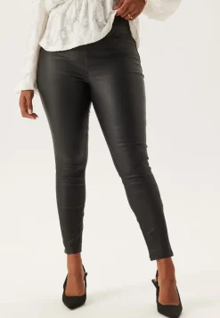 Happy Holly Push-up Coated Slim Trousers