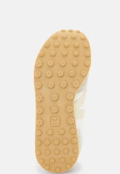 VEJA Rio Branco Sneaker