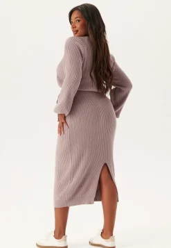 BUBBLEROOM Round Neck Rib Knitted Midi Dress