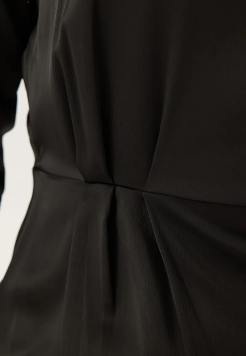 Bubbleroom Occasion Satin High Collar Midi Dress