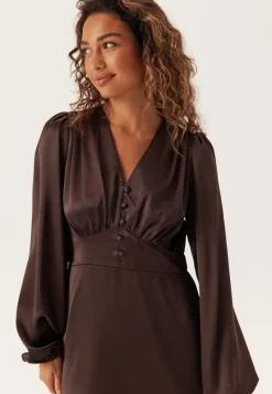 BUBBLEROOM Satin V-neck Maxi Dress