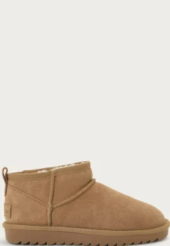 Colors of California Short Winter Boot In Suede