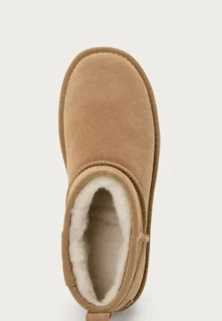 Colors of California Short Winter Boot In Suede