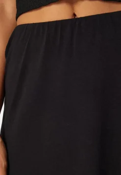 Happy Holly Soft Midi Skirt