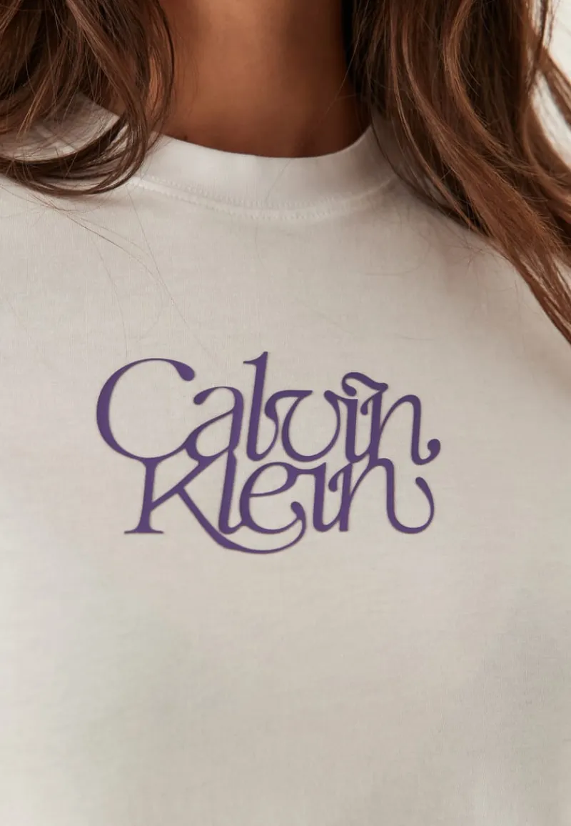 Calvin Klein Jeans Ss Fitted Script Calvin Klein Te