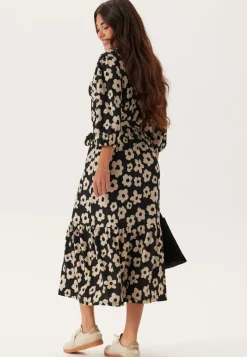 Happy Holly Structure Flounce Midi Dress