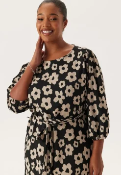 Happy Holly Structure Flounce Midi Dress