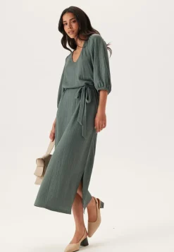Happy Holly Structured Puff Sleeve Midi Dress