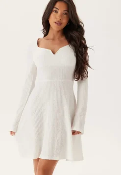 BUBBLEROOM Structured V-neck Skater Dress