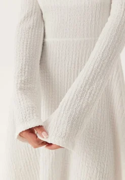 BUBBLEROOM Structured V-neck Skater Dress