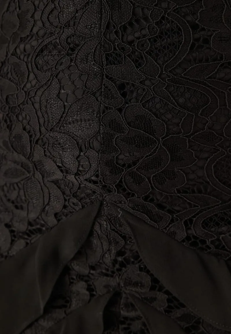 FOREVER NEW Tommy Halter Neck Lace Maxi