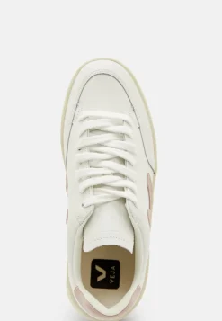 VEJA V-12 Sneaker