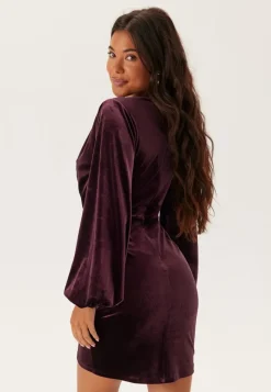 Bubbleroom Occasion Velvet Wrap Dress