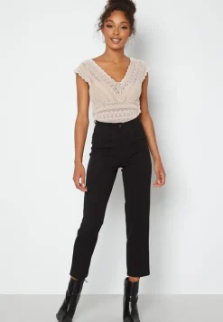 VILA Vichikka V-Neck Cap Sleeve Top