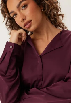VILA Viellette V-neck L/S Satin Shirt