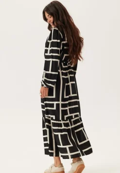 Happy Holly Viscose Long Sleeve Dress