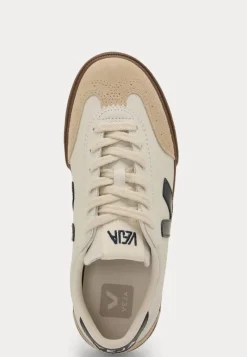 VEJA Volley Sneaker