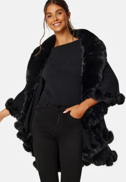 Hollies Wednesday Cape