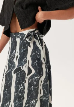 Bubbleroom Ateljé Wrap Maxi Skirt
