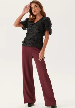 YAS flowering Ss V-neck Top